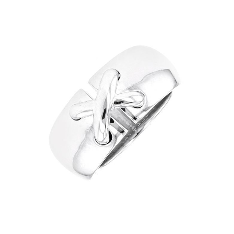 Acheter Bague CHAUMET Lien croisés or blanc 14.40g Comme neuf - 2340,00 € Bague CHAUMET Lien croisés or blanc 14.40g Comme neuf - reconditionné disponible sur Gemme Les Bijoux